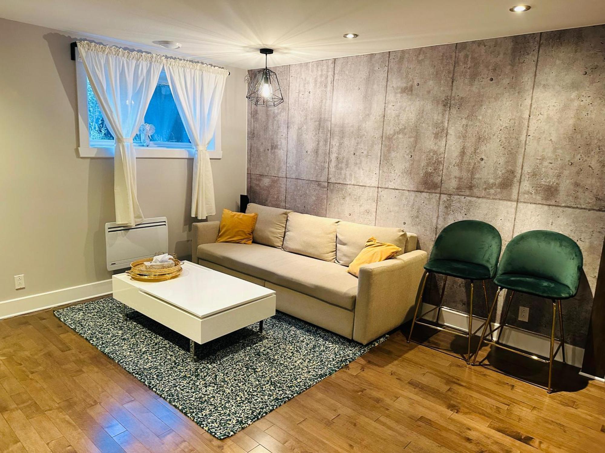 Urban Retreat - 2 Bedroom, 3 Beds, 6 Guests, Free Parking Longueuil Exterior photo