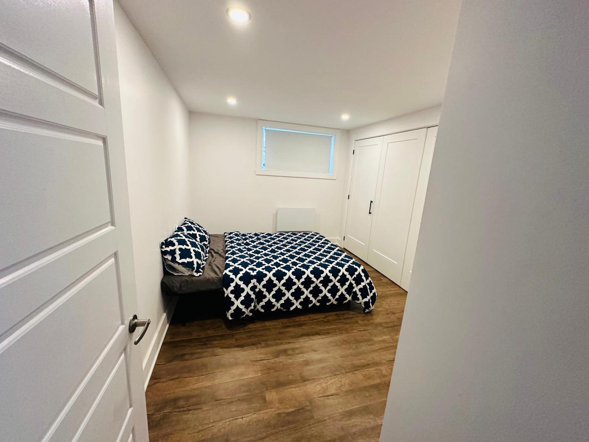 Urban Retreat - 2 Bedroom, 3 Beds, 6 Guests, Free Parking Longueuil Exterior photo
